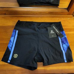 Virus intl women's multiverse tech shorts,  size xl